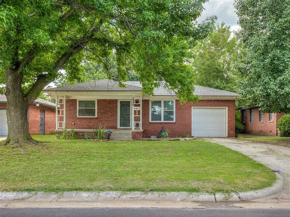 2244 Downing St, The Village, OK 73120