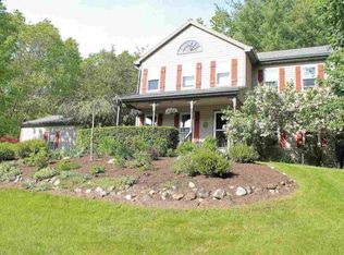 4 Sandspring Dr, Saratoga Springs, NY 12866