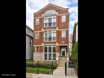 3027 N Racine Ave #3, Chicago, IL, 60657