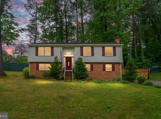 9325 Becar Rd, North Chesterfield, VA 23236