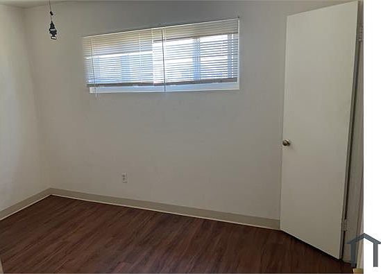 2nd image of 3288 New Jersey Ave