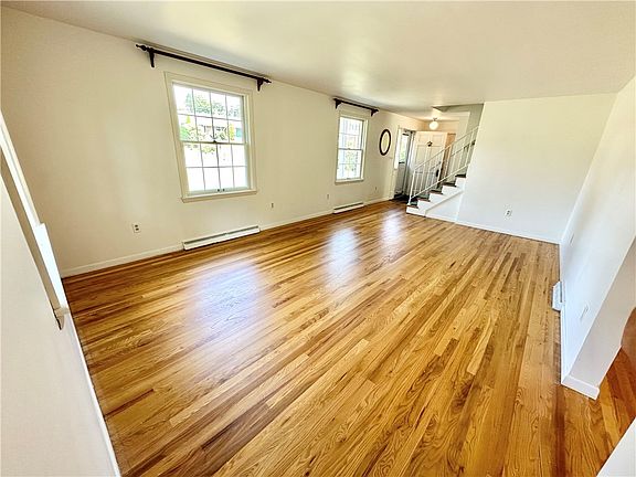 5th image of 3013 Ben Venue Dr
