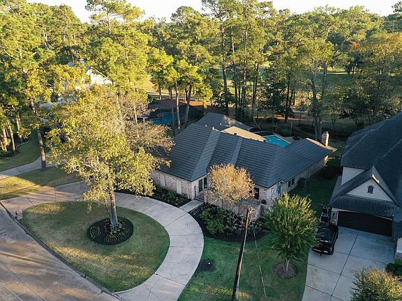 4th image of 6015 Bermuda Dunes Dr
