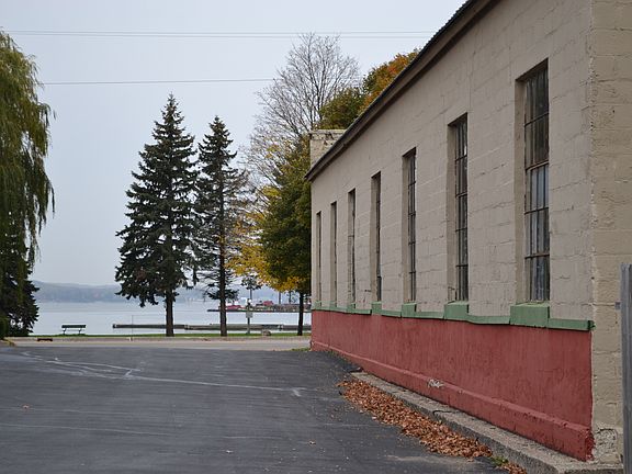 5th image of 100 N Lake Street