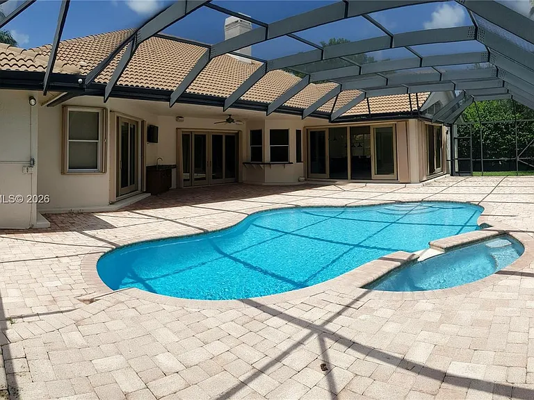 405 Sabal Way — Photo 20