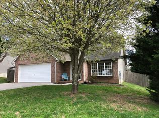 240 Dogwood Glen Ln, Powell, TN 37849