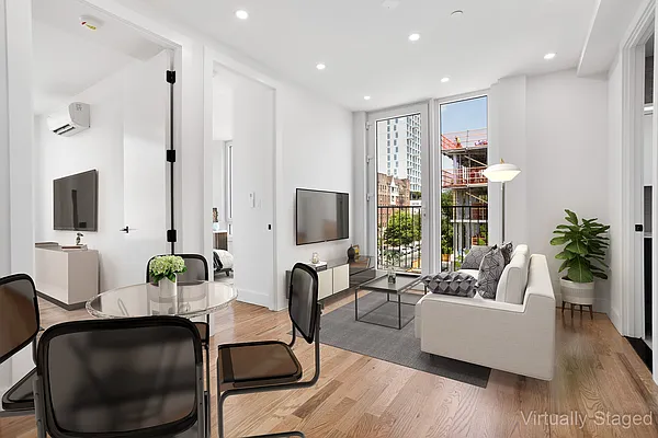 Rented by Safdie Realty Group | media 1