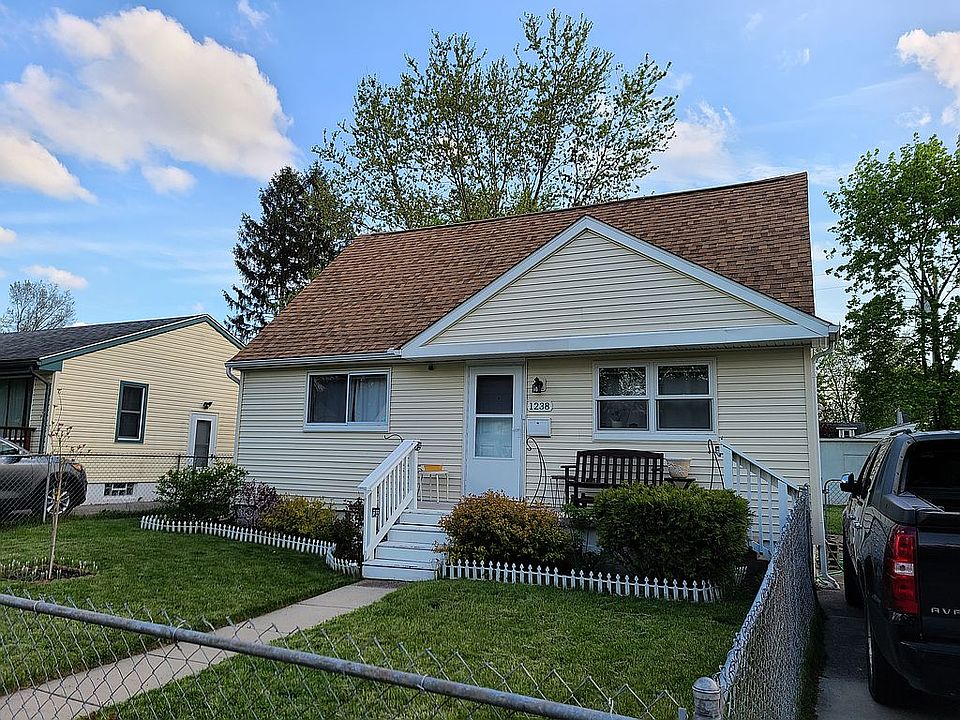 1st image of 1238 Lester Ave