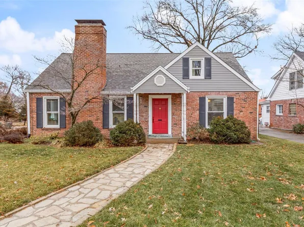 1 Harwood Ln, Saint Louis, MO 63122