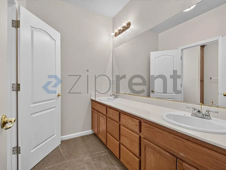 166 Barcelona Dr — Photo 23
