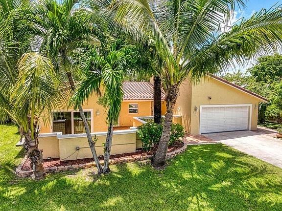2nd image of 461 NW 47th Avenue