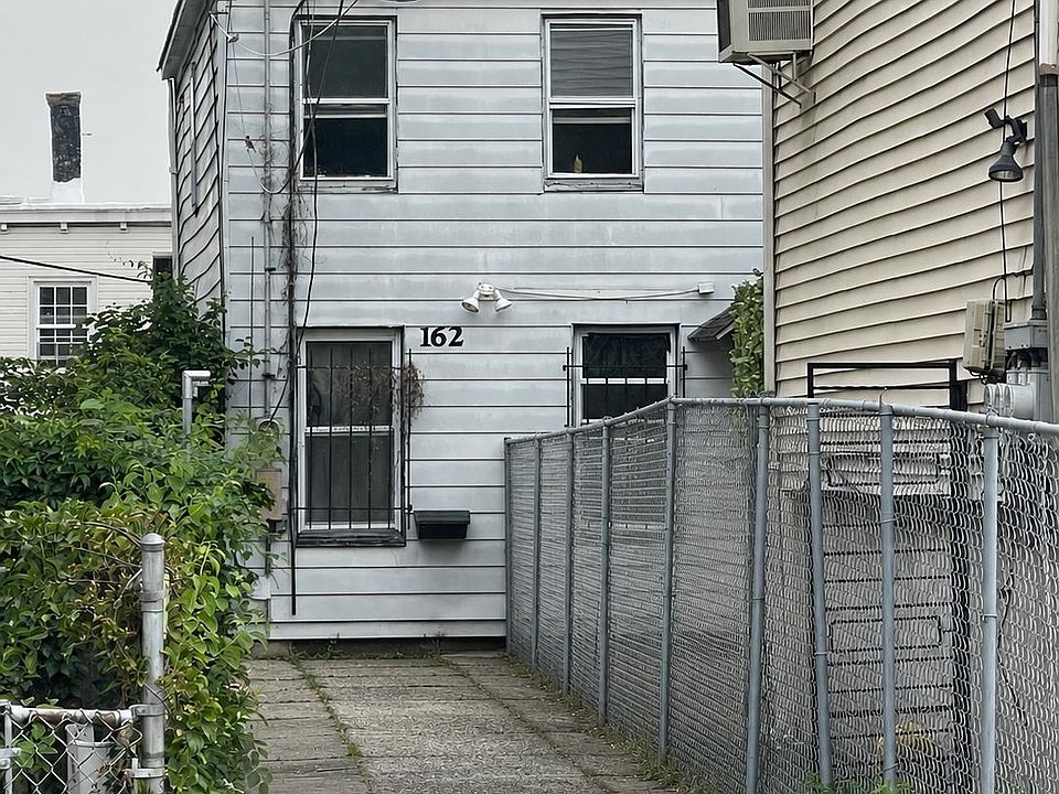 1st image of 162 Summit Ave