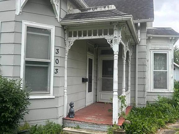 2nd image of 303 Huntington St