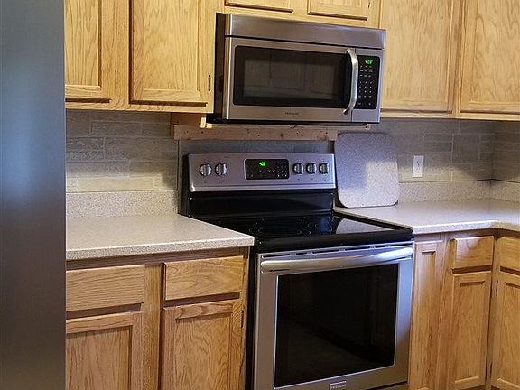 5th image of 105 Pine Vista St