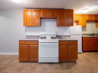 3 115th St APT 11, Troy, NY 12182