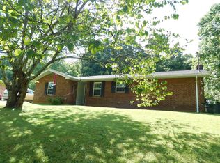2806 Antioch Rd, Johnson City, TN 37604