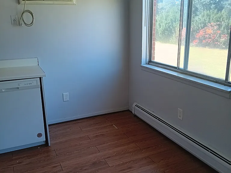 66704 Van Dyke Ave #6 — Photo 5