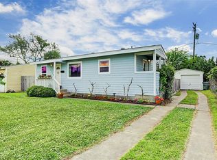 109 Trout Ave, Galveston, TX 77550