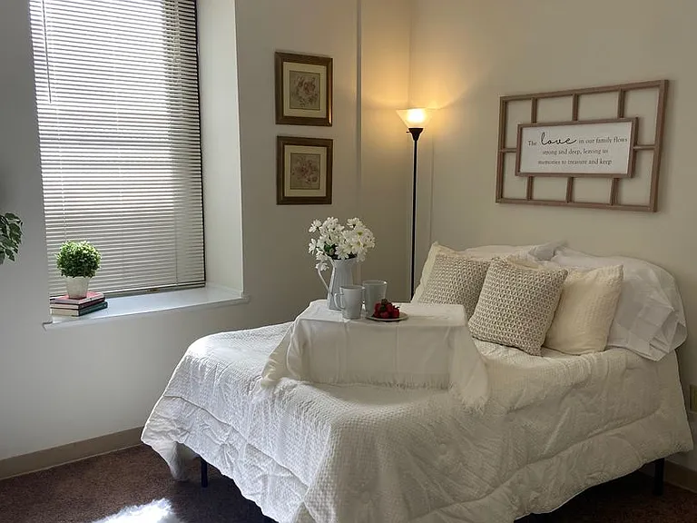 716 Washington Pl — Photo 16
