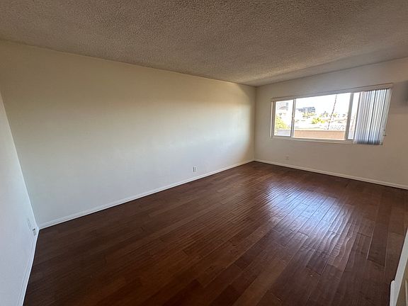 4th image of 11727 Dorothy St APT 302