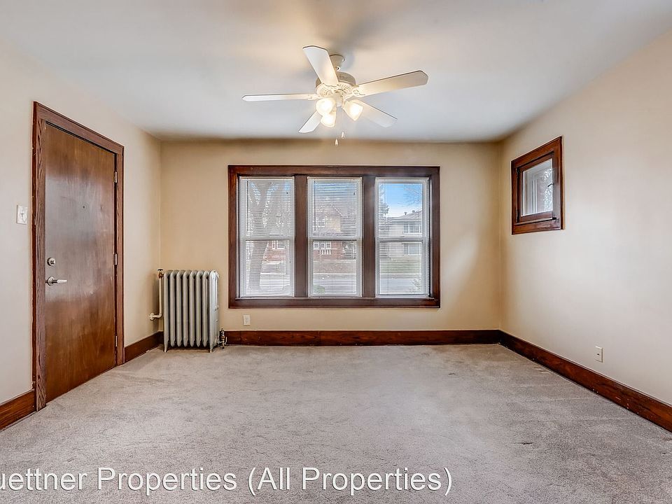 1st image of 3313-3319 W Wells St #7