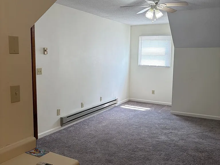 2858 Whitener St — Photo 3