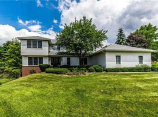 8277 Hoylake Dr, Manlius, NY 13104
