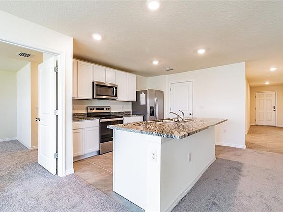 5th image of 808 Tidal Rock Ave