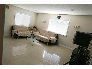 4th image of 1653 Nickel Ave