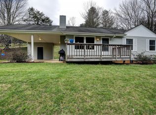 32 Pump Mountain Dr, Sylva, NC 28779