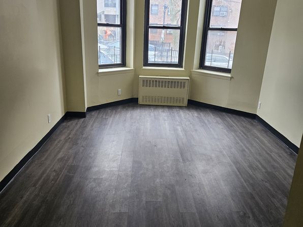 79 College Ave #4A