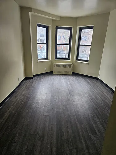 79 College Ave #4A Photo 1