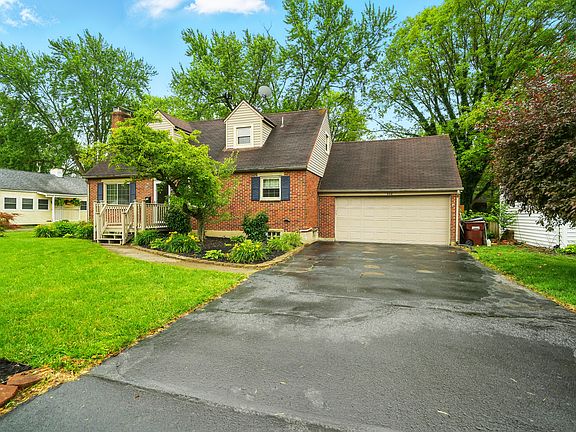 3rd image of 508 Earnshaw Dr