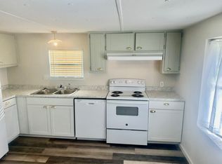 4499 Highway 90 #E1, Alleyton, TX 78935