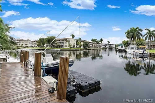 455 Golden Isles Dr Photo 1