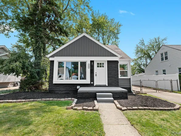 1641 Princeton Rd, Berkley, MI 48072