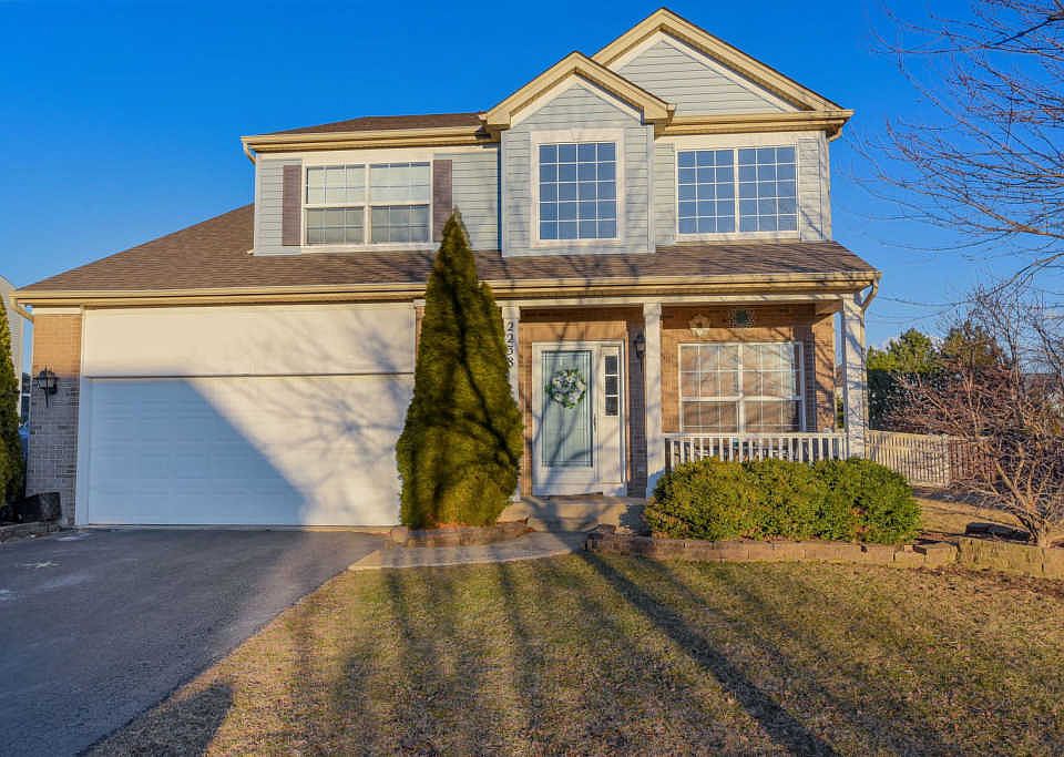 2nd image of 2238 Grand Pointe Trl