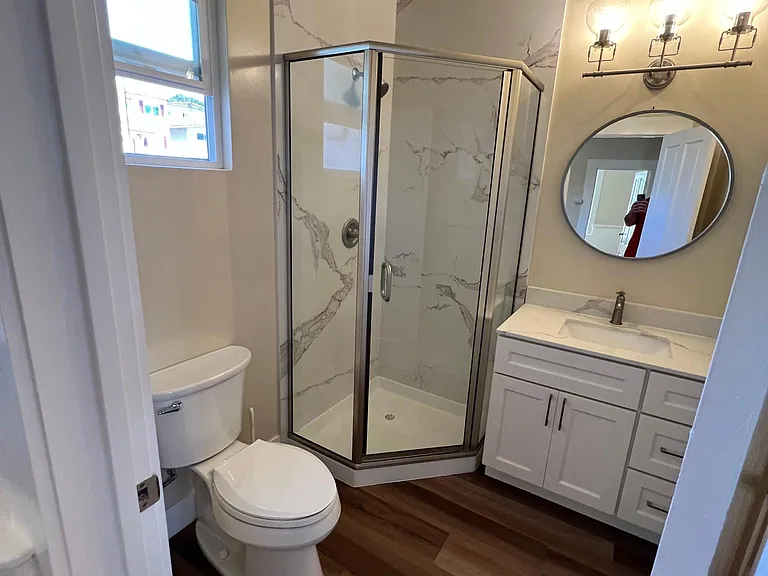 257 Van Buren St #E — Photo 16