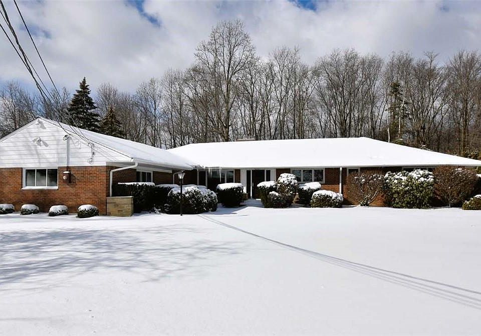 1st image of 2550 Windy Hill Dr