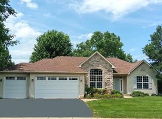 1627 Tyler Trl, McHenry, IL 60051
