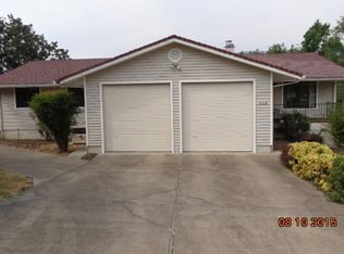 728 Fairway Ct, Ashland, OR 97520