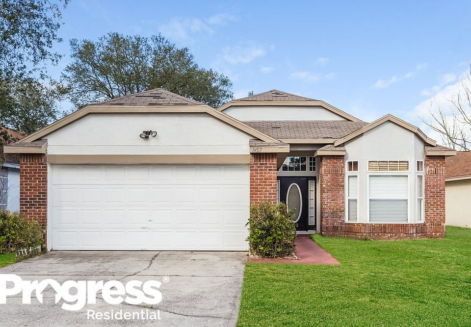 2nd image of 1457 Woodfield Oaks Dr