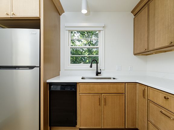 3rd image of 2447 Delta Ct #1