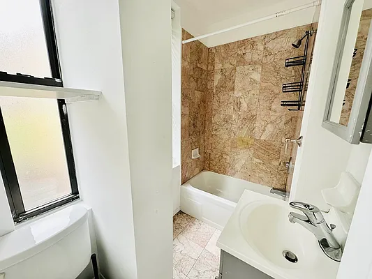 Rented by Compass | media 11