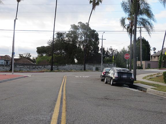 5th image of 4421 Springdale Dr