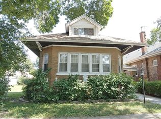 7555 S Ridgeland Ave, Chicago, IL 60649