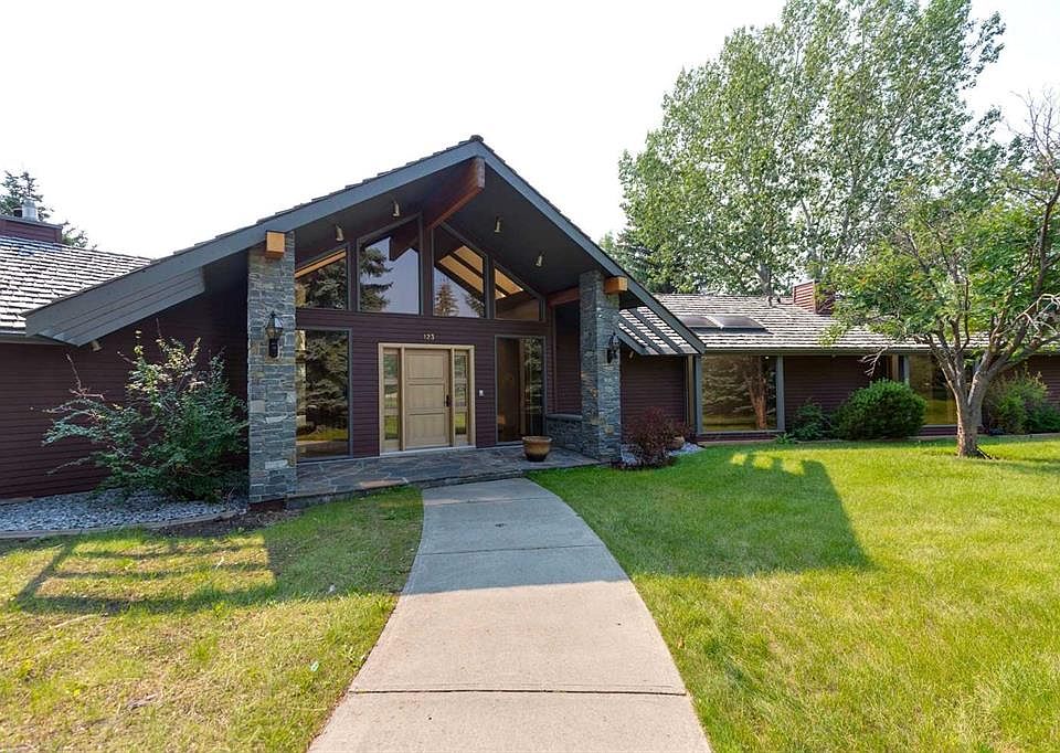1st image of 123 Cullen Creek Est
