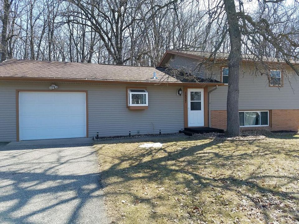 1st image of 1537 E Shore Dr