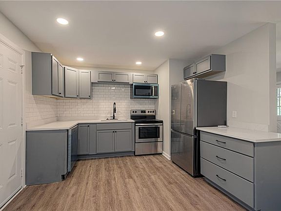 3rd image of 11405 Corrington Ave