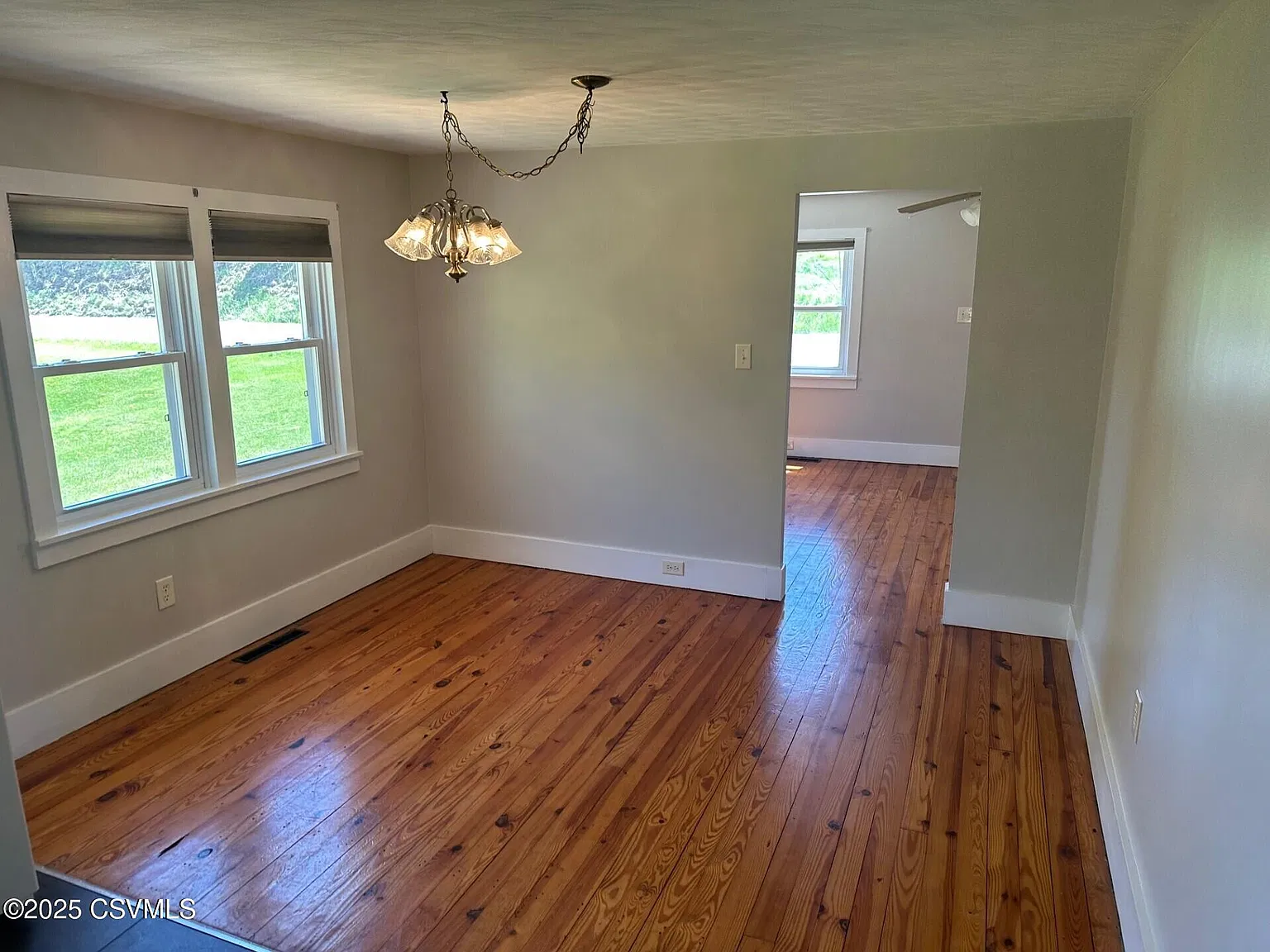 2 bed, 1008 sqft, $1,350 — Photo 4